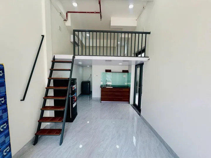 GÁC LỬNG MẶT TIỀN – KHÔNG GIAN RIÊNG TƯ, GIỜ GIẤC TỰ DO