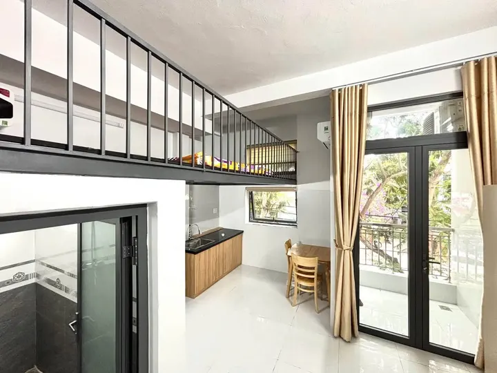 PHÒNG GÁC LỬNG NEW GẦN BIỂN MÂN THÁI BAN CÔNG